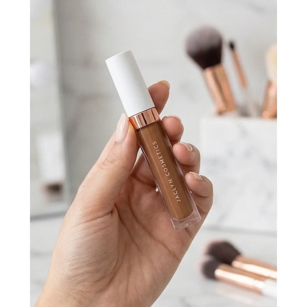 Jaclyn Cosmetics Perfecting Concealer Rich Red 6.7ml 0.23oz‎ NIB